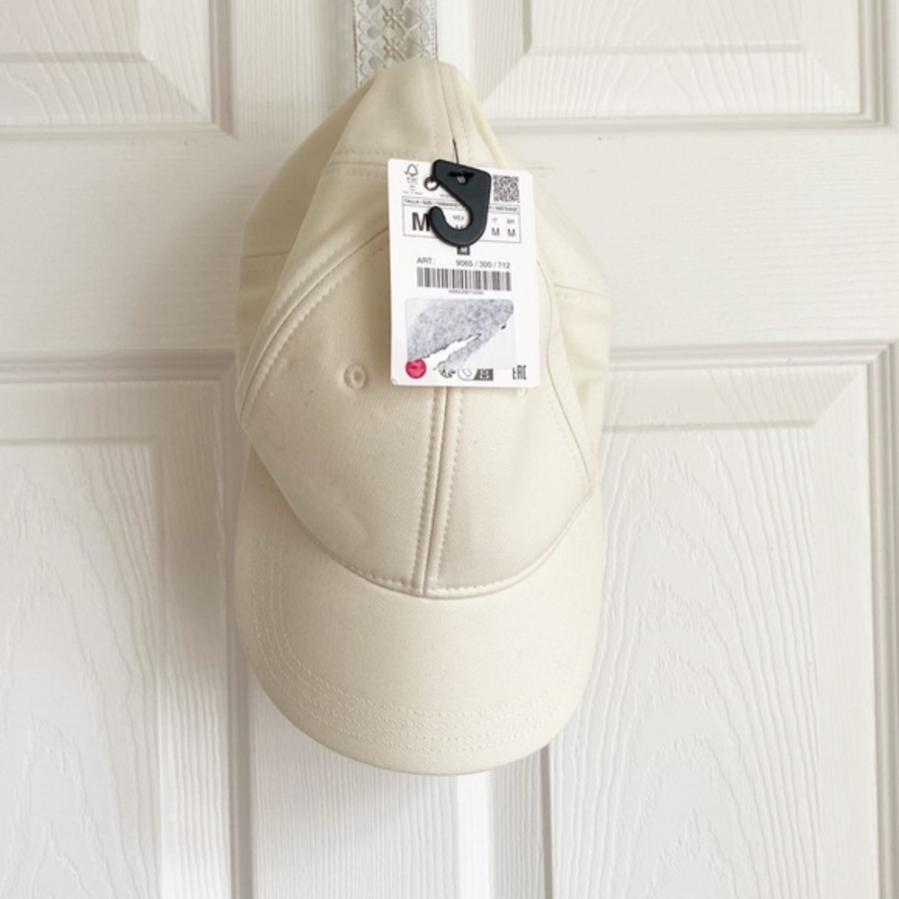 Zara Mens Hat NWT